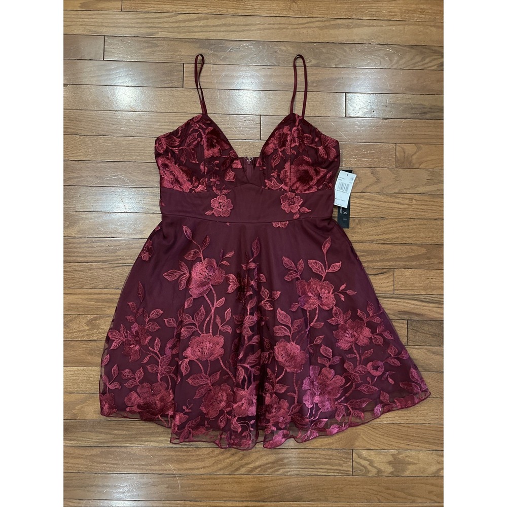 Trixxi Clothing Co. Burgundy Floral Embroidered Cocktail Dress Size 13